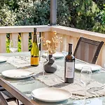 Island Gem - Five Bedroom Apartamento Čara