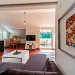Apartament Island Gem - Five Bedroom *