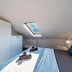 Apartament Island Gem - Five Bedroom Čara