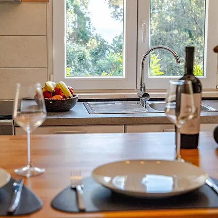 Island Gem - Five Bedroom *