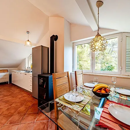 Island Gem - Five Bedroom *