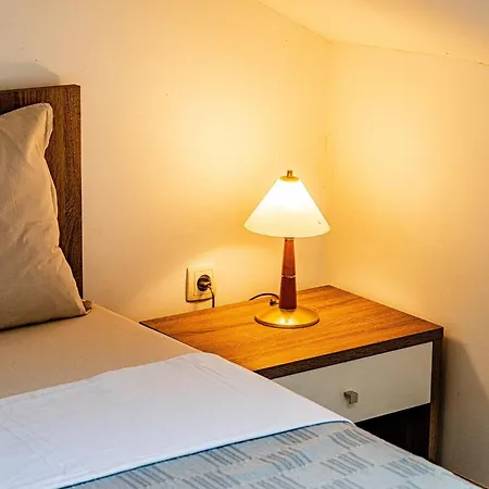 Island Gem - Five Bedroom * Čara