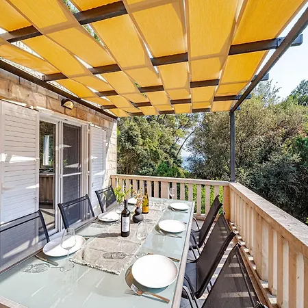 Island Gem - Five Bedroom Appartement Čara