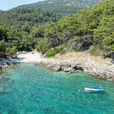 Island Gem - Five Bedroom * Čara