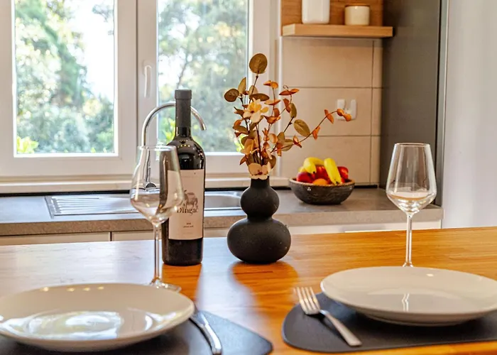 Island Gem - Five Bedroom Čara