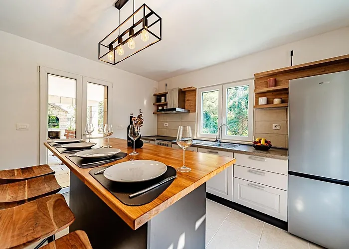 公寓 Island Gem - Five Bedroom Čara