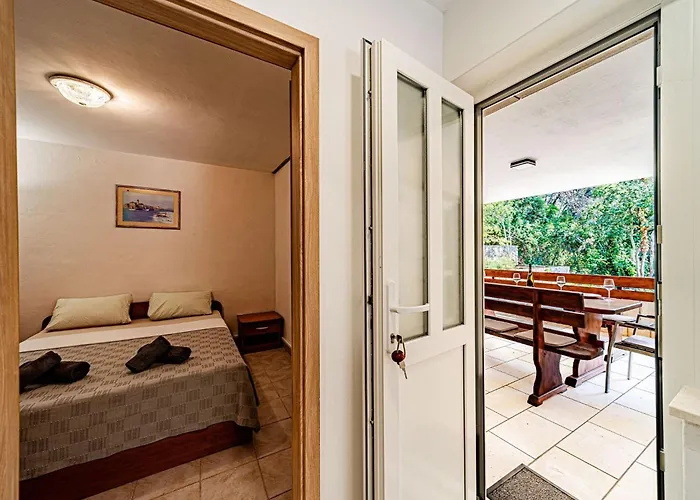 公寓 Island Gem - Five Bedroom Čara