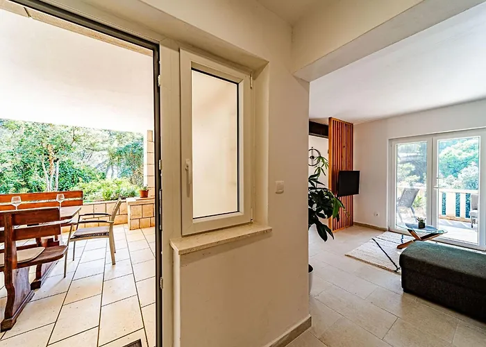 Island Gem - Five Bedroom 公寓