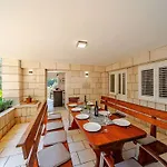 Apartment Island Gem - Five Bedroom