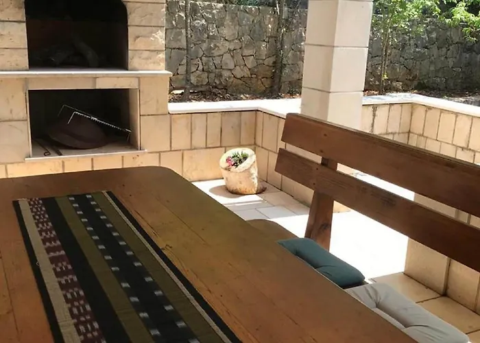 Island Gem - Five Bedroom 아파트