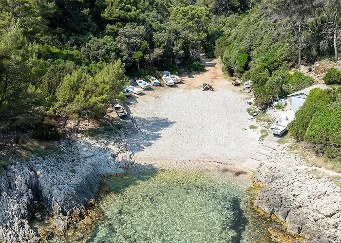 Island Gem - Five Bedroom *